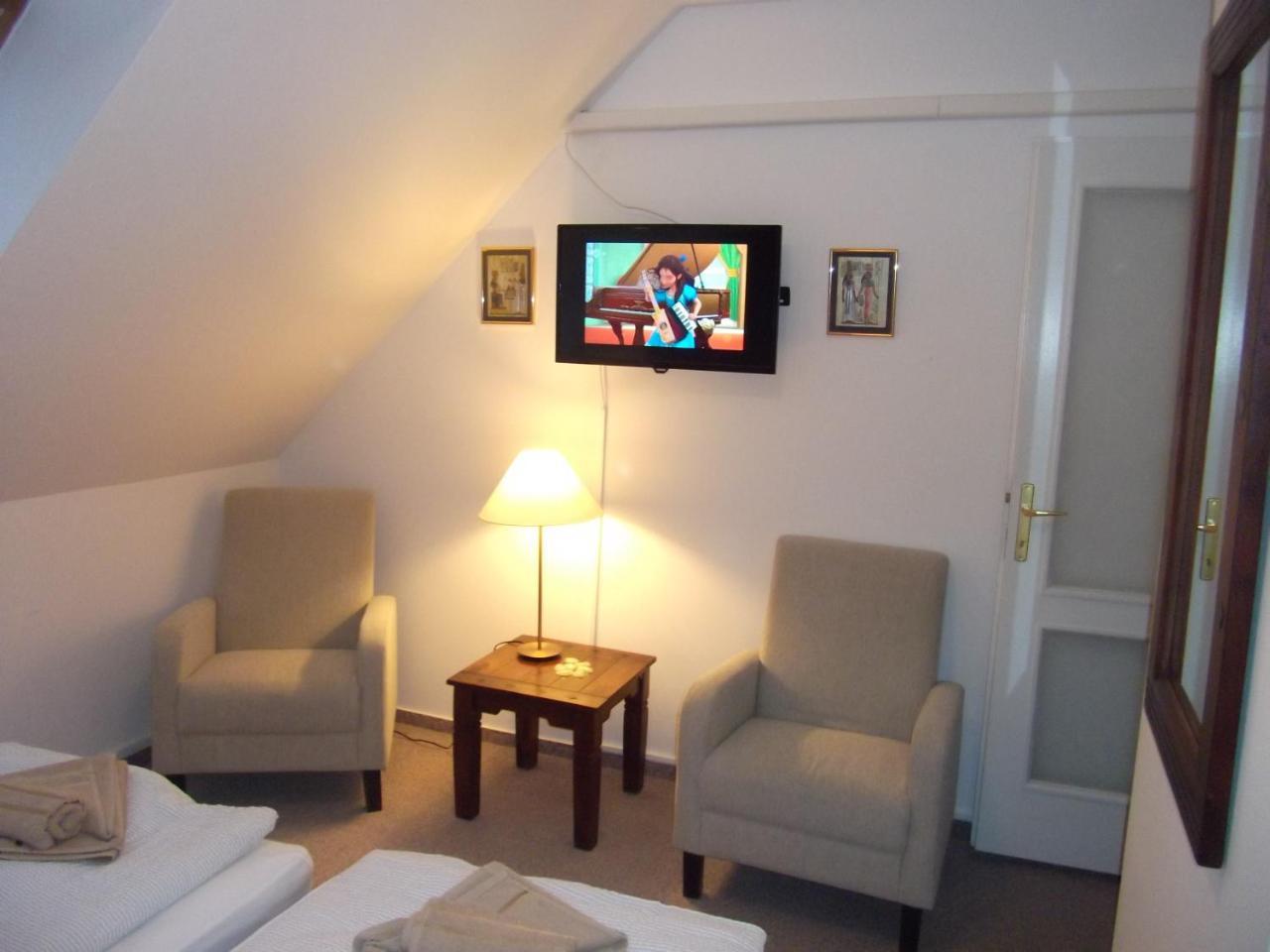 Rozsa Apartman Lägenhet Hévíz Exteriör bild
